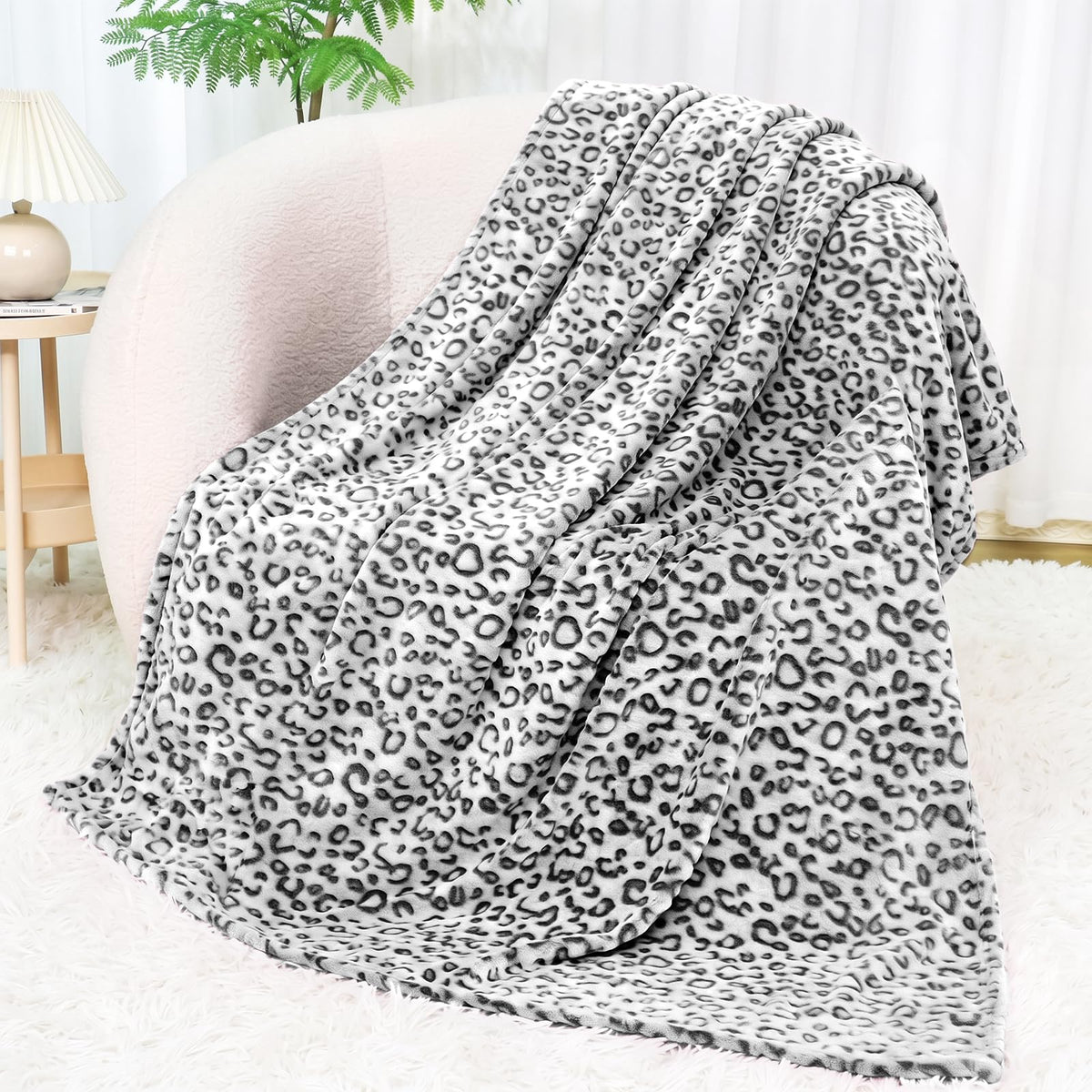 Cow Print Blanket for Couch Bed, Fuzzy Fleece Soft Blankets and Throws, Brown White Western Home Decor, All Season Cozy Birthday Gifts for Cow Lovers Women Men Girls Boys, 50x60 Inches