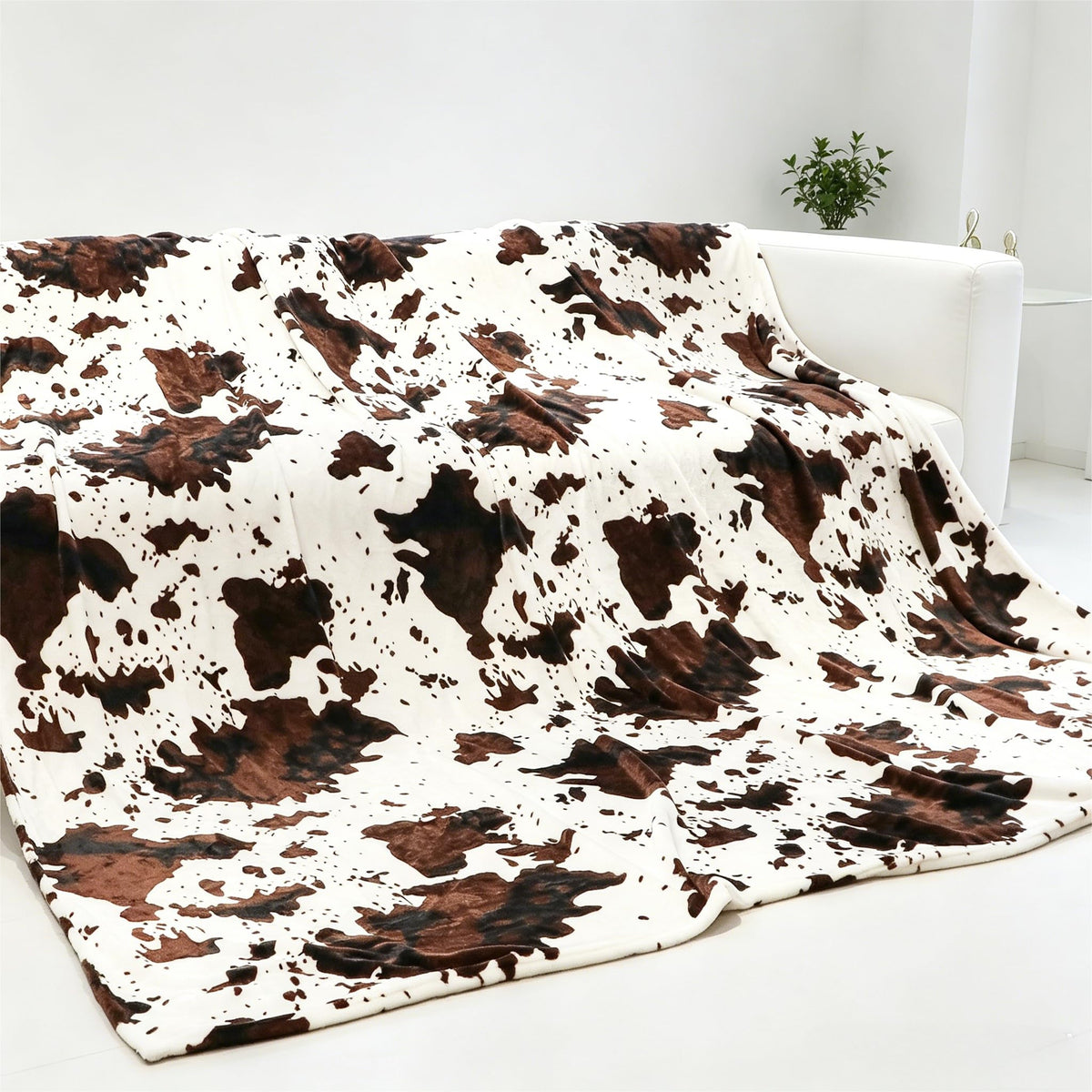 Cow Print Blanket for Couch Bed, Fuzzy Fleece Soft Blankets and Throws, Brown White Western Home Decor, All Season Cozy Birthday Gifts for Cow Lovers Women Men Girls Boys, 50x60 Inches