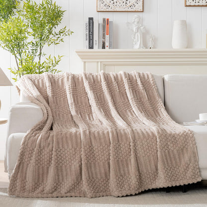 Rust Throw Blanket - Soft & Fluffy Fleece, Cute & Aesthetic, Perfect for Sofa, Couch, Chair, Bed, Living Room & Bedroom, All-Season Use, Plush & Cozy Decorative Blanket