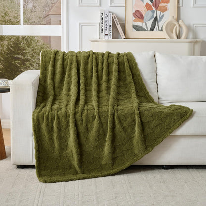 Rust Throw Blanket - Soft & Fluffy Fleece, Cute & Aesthetic, Perfect for Sofa, Couch, Chair, Bed, Living Room & Bedroom, All-Season Use, Plush & Cozy Decorative Blanket