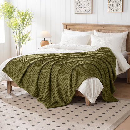 Rust Throw Blanket - Soft & Fluffy Fleece, Cute & Aesthetic, Perfect for Sofa, Couch, Chair, Bed, Living Room & Bedroom, All-Season Use, Plush & Cozy Decorative Blanket